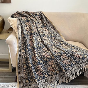 Handgefertigte blaue Kuscheldecke mit Blumenmuster und Quasten – 100 % Baumwolle, Boho-Bettdecke, Heimdekoration