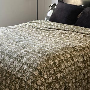 Floral Green Kantha Quilt – Hand Block Print Indian Cotton Bedding (King Size) image 1