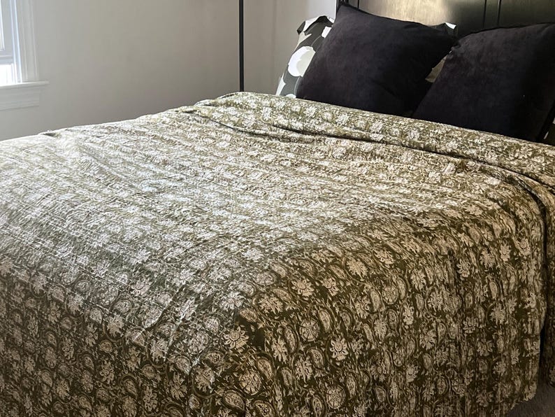 Floral Green Kantha Quilt – Hand Block Print Indian Cotton Bedding (King Size) image 1