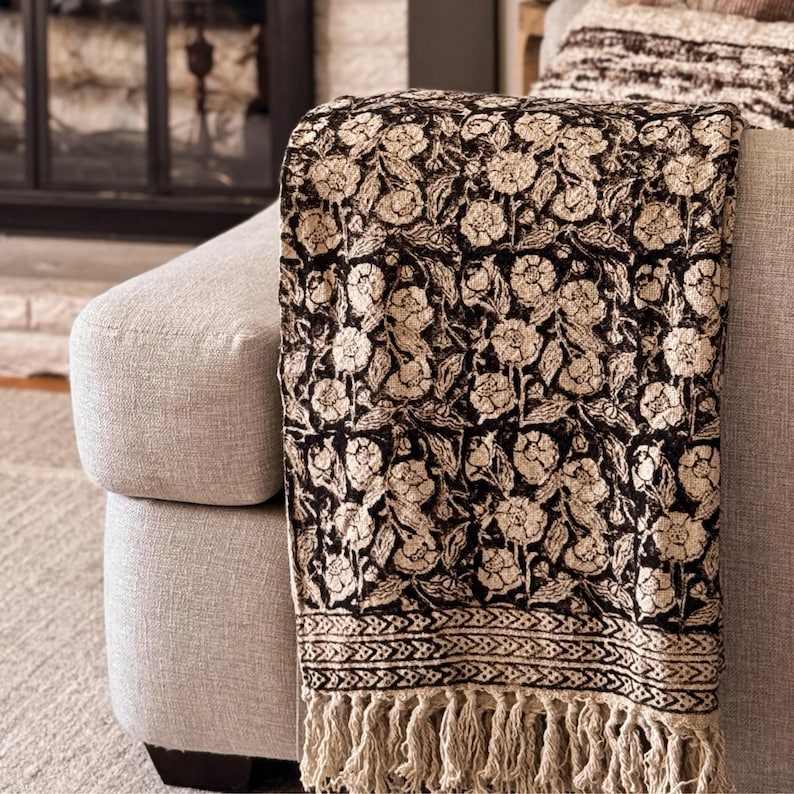 Vintage Black floral throw blanket,Handmade sofa throw, Boho decor,King, Queen cotton bedding, Woven blanket for bedroom decor, Gift for her