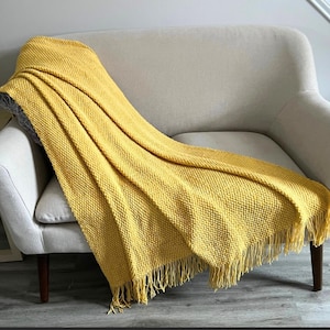 Nordic Knitted Throw Blanket (Spring/summer)