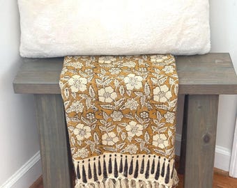 Manta de algodón hecha a mano de estilo bohemio en color amarillo mostaza para sofá, ideal para decoración vintage del hogar, con estampado floral rústico y bloques. Decoración para sofá/dormitorio.