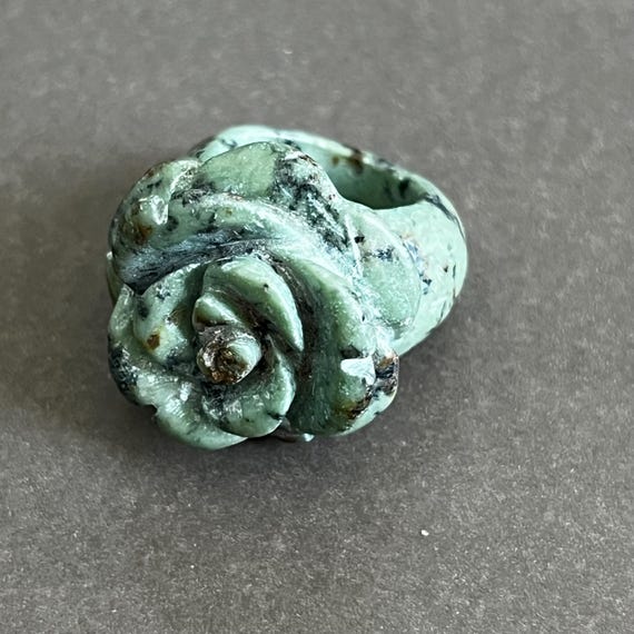 solid carved turquoise flower ring - image 4
