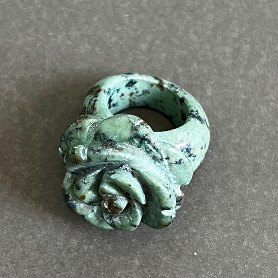 solid carved turquoise flower ring - image 3
