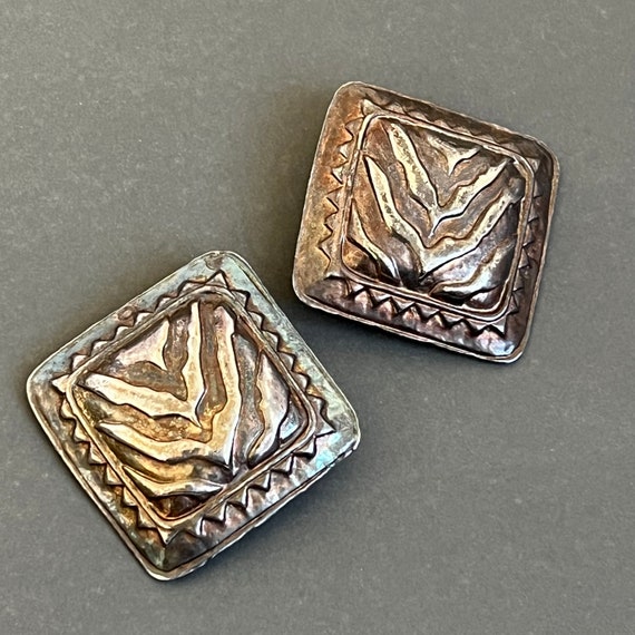 Vintage clip on earrings - image 3