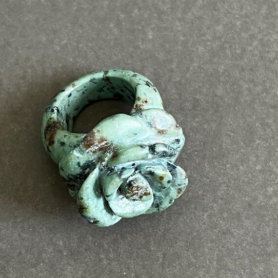 solid carved turquoise flower ring - image 5