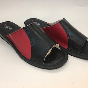 Ladies 100% Leather Slippers / Woman's open toe slippers