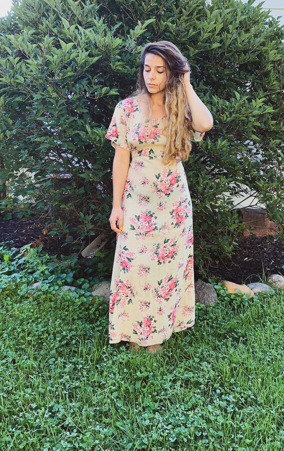 Vintage 1970s romantic floral maxi dress etherial bohemian 70s vintage bridal shower dress