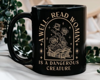 Taza para amantes de los libros, taza feminista, taza "Una mujer culta es una criatura peligrosa", taza para amantes de los libros, regalo para amantes de los libros, feminista, lectura
