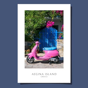 Poster dell'isola greca Cartolina Scooter Bici Egina Grecia Mediterraneo Bouganville Fiore Bianco Blu Arte Stampa Giclée Regalo Arrotolato SENZA CORNICE