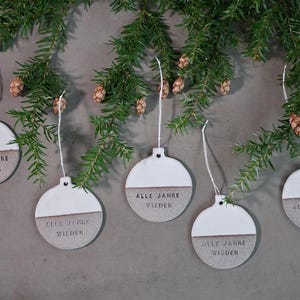 Christmas tree balls. Ceramic. Set of 5. Gray/white. 6 cm. Pendant. Christmas ball.