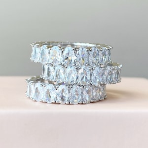 Oval Eternity ring Eternity band Baguette ring All over crystal ring Silver ring Platinum ring Luxury ring Stacking ring Oval Diamond ring