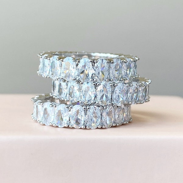 Oval Eternity ring Eternity band Baguette ring All over crystal ring Silver ring Platinum ring Luxury ring Stacking ring Oval Diamond ring