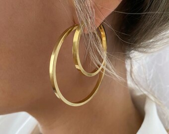 Gouden hoops Oorringen Large huggies Statement oorbellen Flat hoops