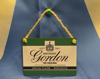 Anthony Gordon Gin (Metal Dangle)