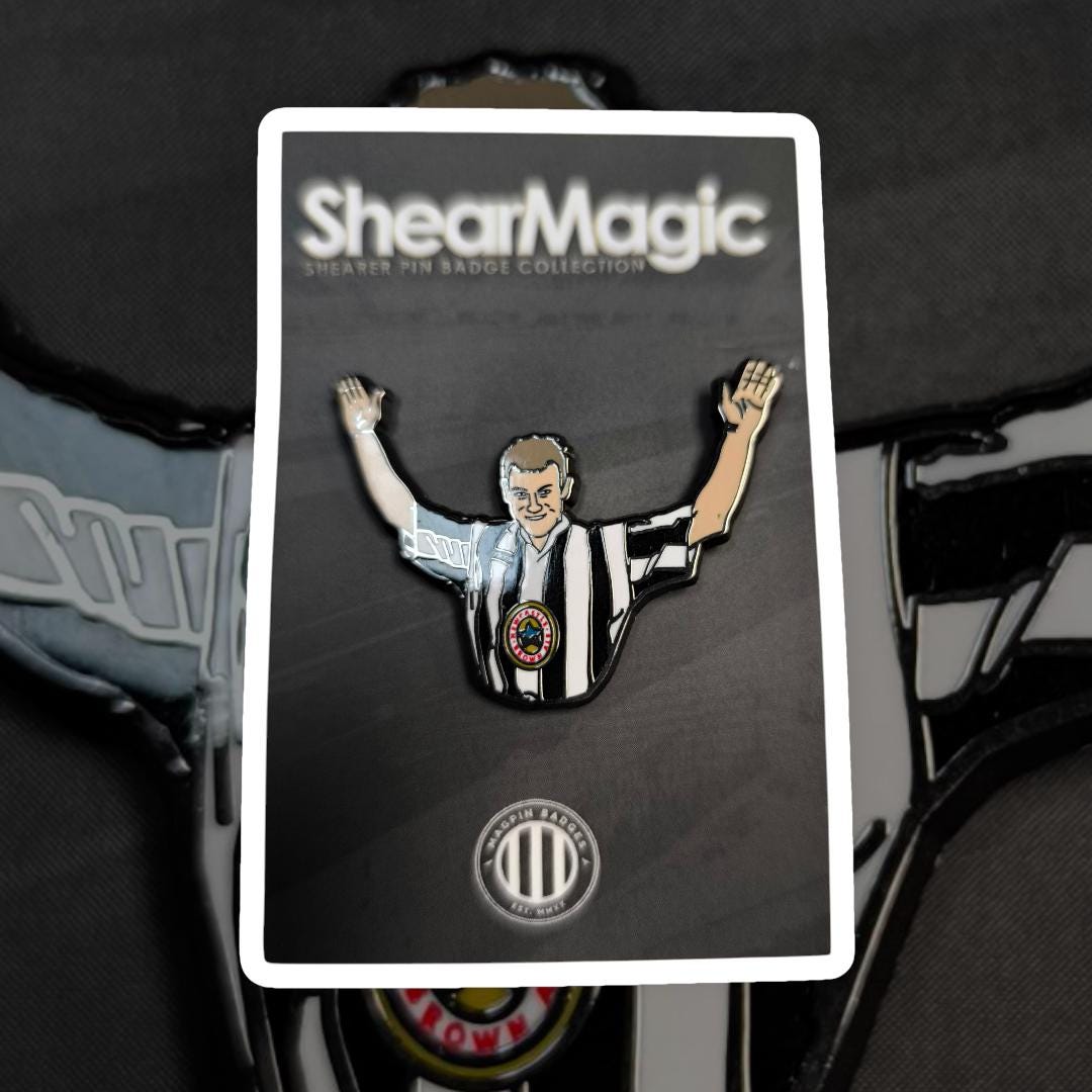 Pin’s Newcastle United – Broche Émaillée Vintage – Deux Pies – Fabrication Anglaise
