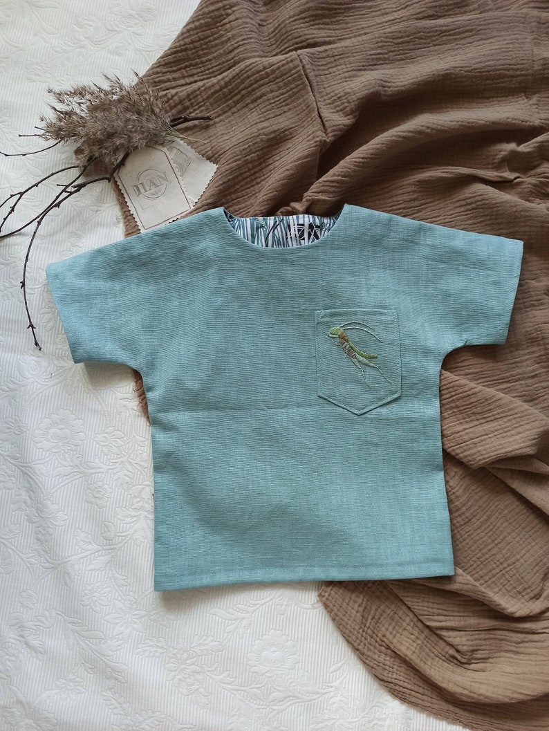 Linen shirt unisex, kimono shirt with hand-embroidered application made of 100% linen, size 92, color LIGHT BLUE image 1