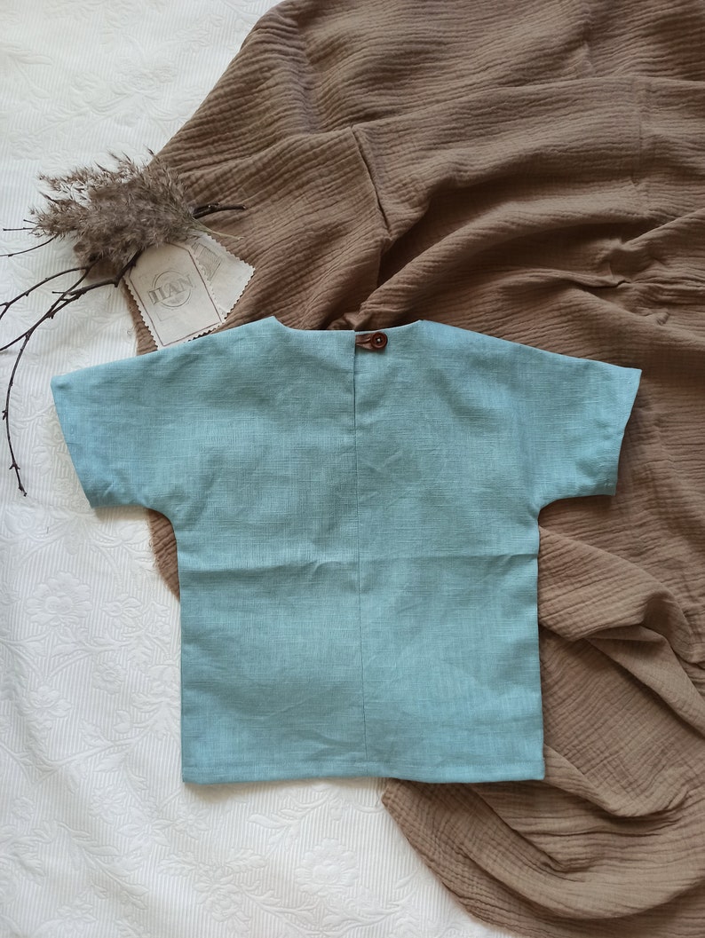 Linen shirt unisex, kimono shirt with hand-embroidered application made of 100% linen, size 92, color LIGHT BLUE image 2
