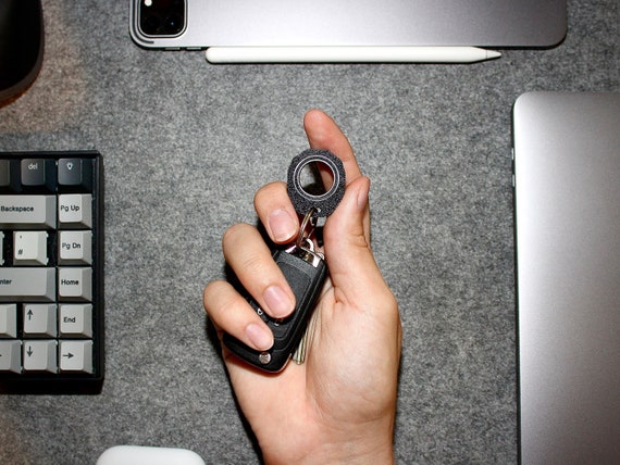 Spinly Fidget Porte-clés SMALL édition Key Spinner pour des