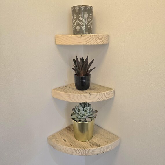 Reclaimed Wood Corner Shelf: Rustic Curved Scaffold Board