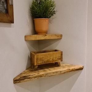 Corner Shelf - Reclaimed Scaffold Board Corner Shelf - Rustic Shelves