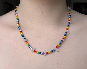 Collar de cristal arcoíris / Cuentas de semillas / Collar hecho a mano / Collar de orgullo / Collar ajustable / Cuentas iridiscentes / Moderno / Collar de cristal