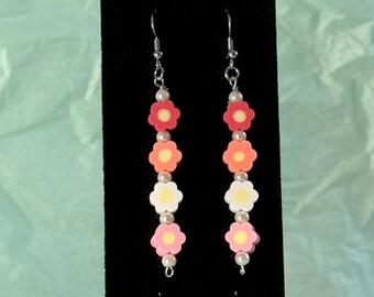 Pendientes colgantes con forma de flor de atardecer / Pendientes de perlas / Pendientes de flores / Pendientes de cuentas / Pendientes delicados / Pendientes con diseño rústico / Pendientes colgantes / Pendientes colgantes