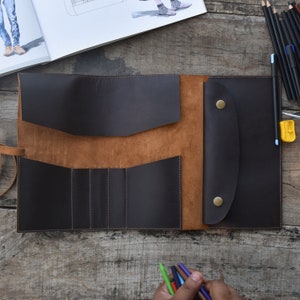 Handcrafted Leather Artist Roll, pencil case, Pencil Holder,Handmade Leather Artist Roll, pencil Wrap, Paint brush holder , imagem 7