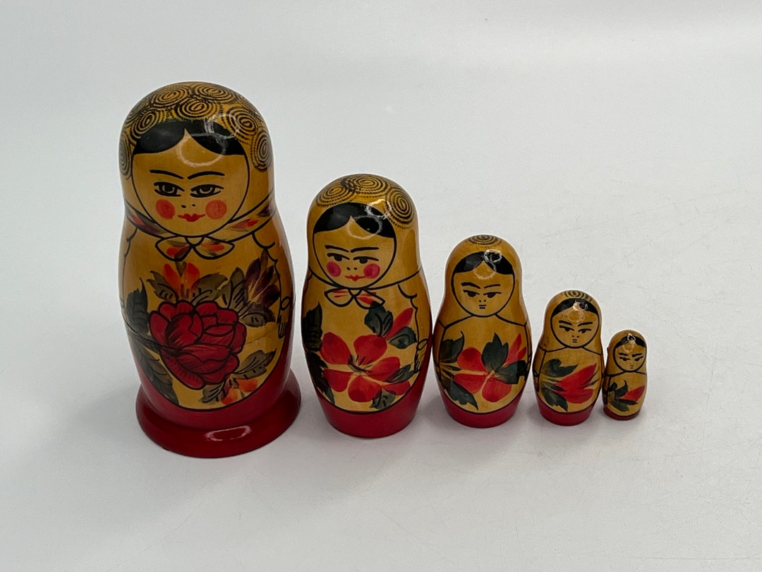 Matryoshka Nesting Dolls USSR Set of 5 Etsy