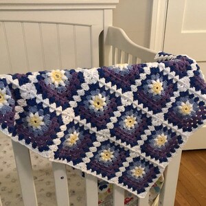 Daisy Baby Blanket