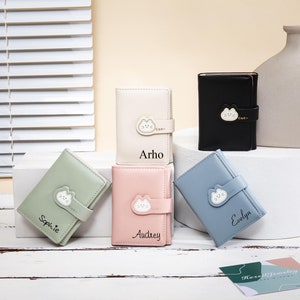 Cartera de gato kawaii, minicartera vegana para mujer, pequeña y linda cartera personalizada, tarjetero, tarjetero de identificación, cartera del tamaño de una tarjeta