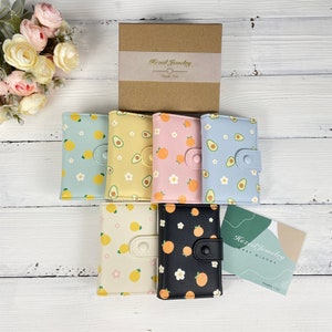 Portefeuille personnalisé avec boîte-cadeau, portefeuille kawaii orange et avocat, petit portefeuille/porte-monnaie/porte-cartes/cadeau pour femme en dessin animé de fruits ananas