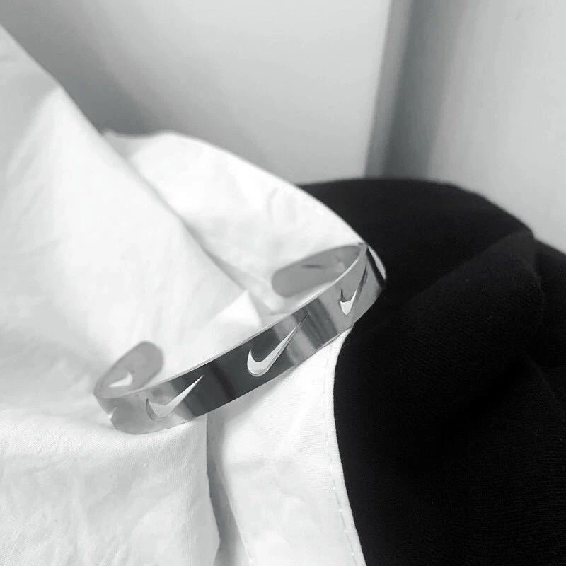 custom nike bracelets