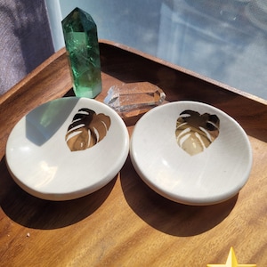 Gold Monstera Leaf Ceramic Trinket Dish: Handmade Jewelry Storage