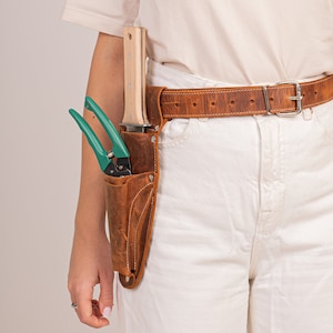 Ceinture fourreau en cuir Hori Hori avec poches pour sécateur et ciseaux. Ceinture à outils en cuir personnalisée pour fleuriste, ceinture de jardinage.