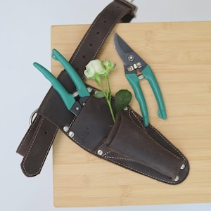Hori Hori Full Grain Leather Sheath belt with Pruner and Scissor Pockets. Florist Tool Belt Leather, Gardening Belt.