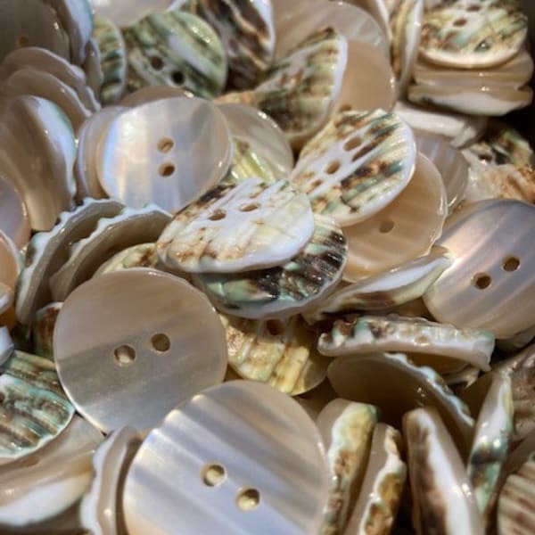 Beautiful Vintage Mother of Pearl green and brown snail buttons from Streamline Ind. circa 1950’s. NOW ON SALE !!!!!!