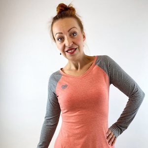 Kleid "Tamara" Mandarine Streifen Grau, Damen Jerseykleid, Raglankleid mit Glitzer Herz, BasicKleid bequem, Slowfashion, Handmade with Love