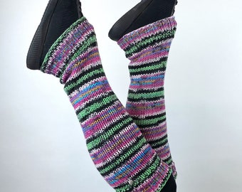 Bein Stulpen "Konfetti" Streifen pink grün schwarz, Beinstulpen gestrickt lang, Kniewärmer unisex bunt, Fairfashion, Handmade with Love