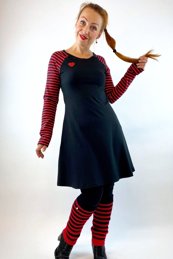 black dress with red leggings Black Tights with Red Dress Hot Weather Outfits (8 ideas & outfits)