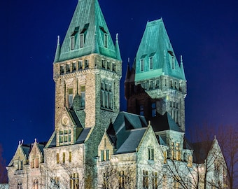 Photo Buffalo Architecture of Hotel Henry at Night