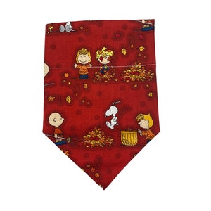 Thanksgiving dog bandana/Peanuts/Snoopy/pumpkin/dog scarf/gift for dogs bandana/dog scarf/slip over collar/reversible