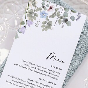 Cartão do menu da folha da pervinca de <br> Entrega Rápida? Cartão do menu do casamento | Cartões do menu do jantar | Menu de casamento de flores silvestres