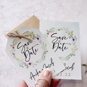 Blumenpresse Kranz Save the Date Karte | Save the Date Tags | Frühlings-Hochzeits-Briefpapier | Floral Save the Dates or Change the Date Karten