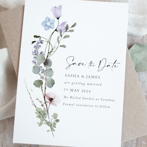 Einfache Save the Date Karten, Hochzeit Save the Dates, Rustikale Save the Date Karten, Eukalyptus und Wildblumen, Kollektion 'Periwinkle'