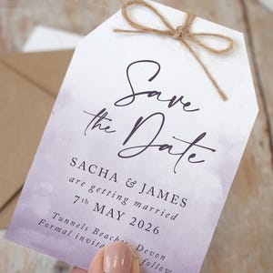 Tarjeta de invitación para boda en color lavanda, etiquetas para invitación para boda, papelería para boda, invitación para boda en color morado, 'Elegance'
