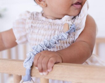 Handmade Cotton Linen Pacifier Clip: Soft Baby Accessory with Wooden Clip