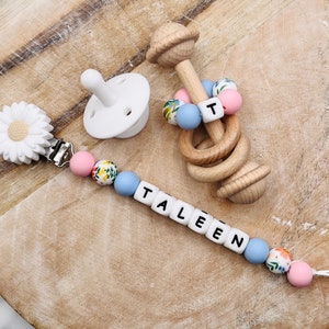 Personalized White flower Pacifier Clip with Matching Rattle Ring, Custom Pacifier Clip,  Newborn Baby Shower Gift Sets, Montessori Rattle