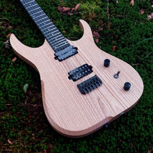 Moonsugar - Hyperstone, handmade guitar