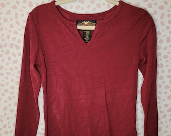 Harley Davidson Long Sleeve Burgundy Red Women's Top, Size Small, High Quality
